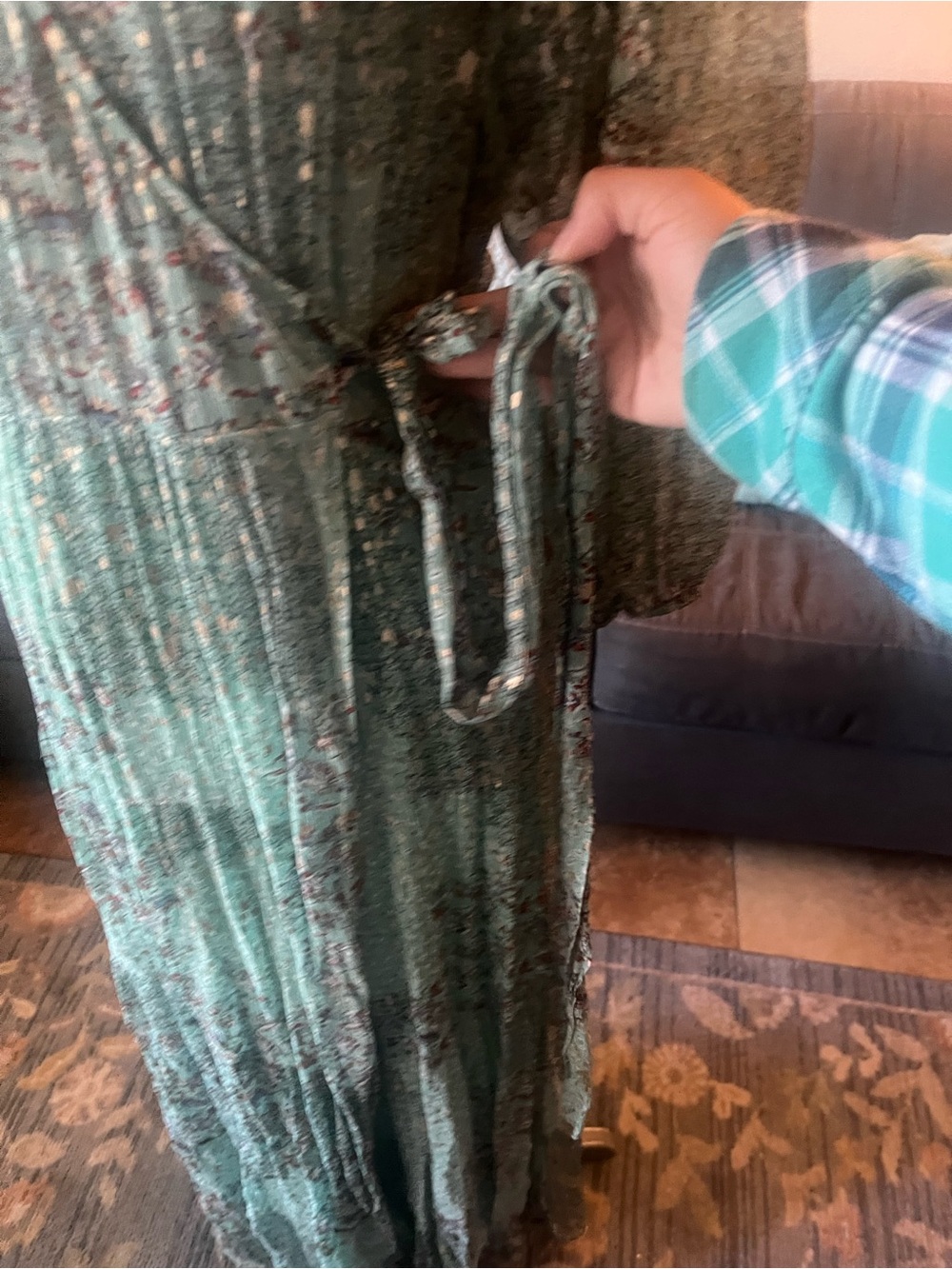 BA&SH Oriane printed wrap maxi dress
*As-Is* belted wrap around tie is cut short - Picture 11 of 13